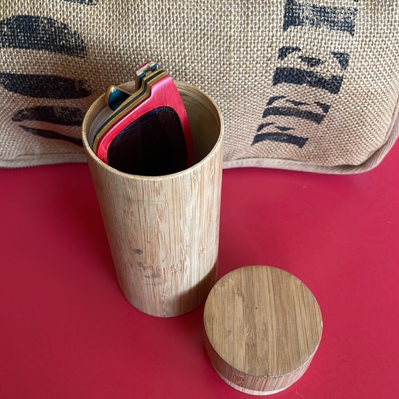 Bamboo Wood Sunglasses 🕶 - Picture 5 of 11